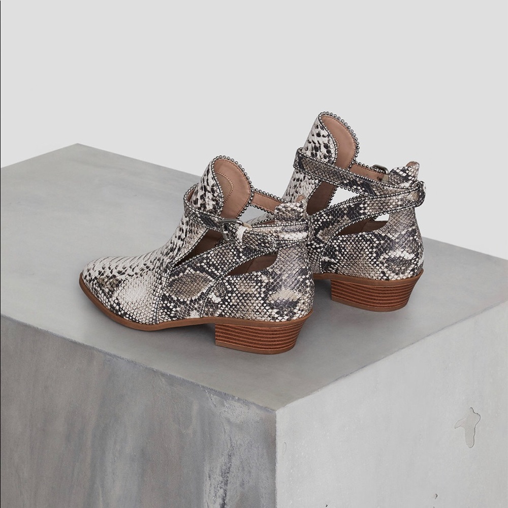 Shoes - Picture 2 of 2